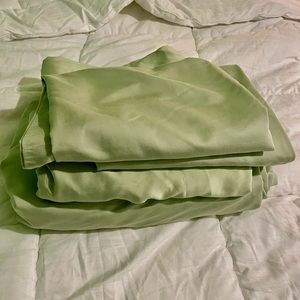 Concierge Collection Queen 4pc Set